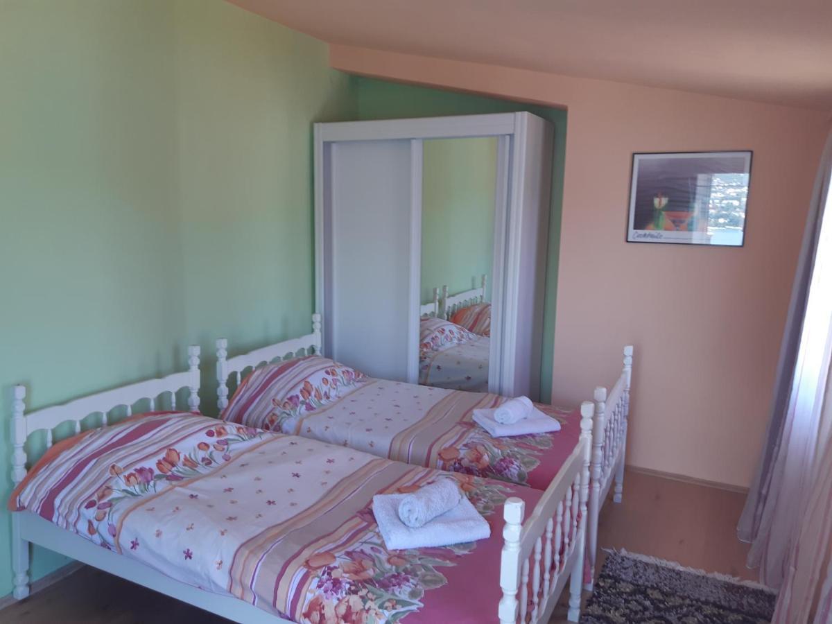 Villa Garden Apartments Herceg Novi Buitenkant foto
