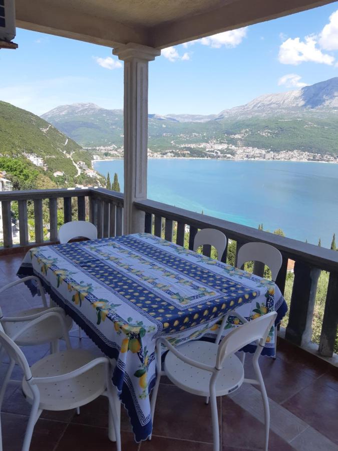 Villa Garden Apartments Herceg Novi Buitenkant foto
