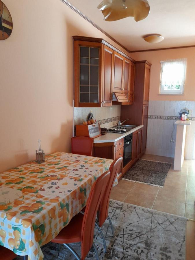 Villa Garden Apartments Herceg Novi Buitenkant foto